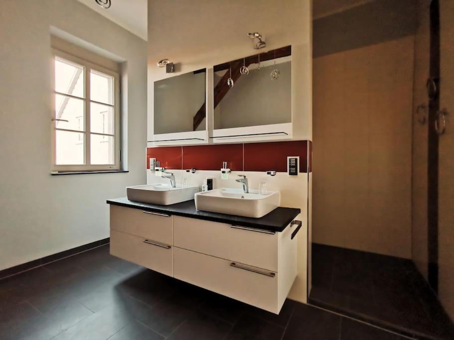 Komfortables Apartment Im Zentrum Erfurts Luaran gambar