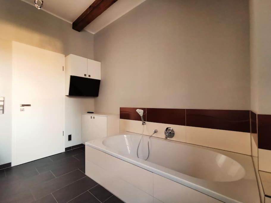 Komfortables Apartment Im Zentrum Erfurts Luaran gambar